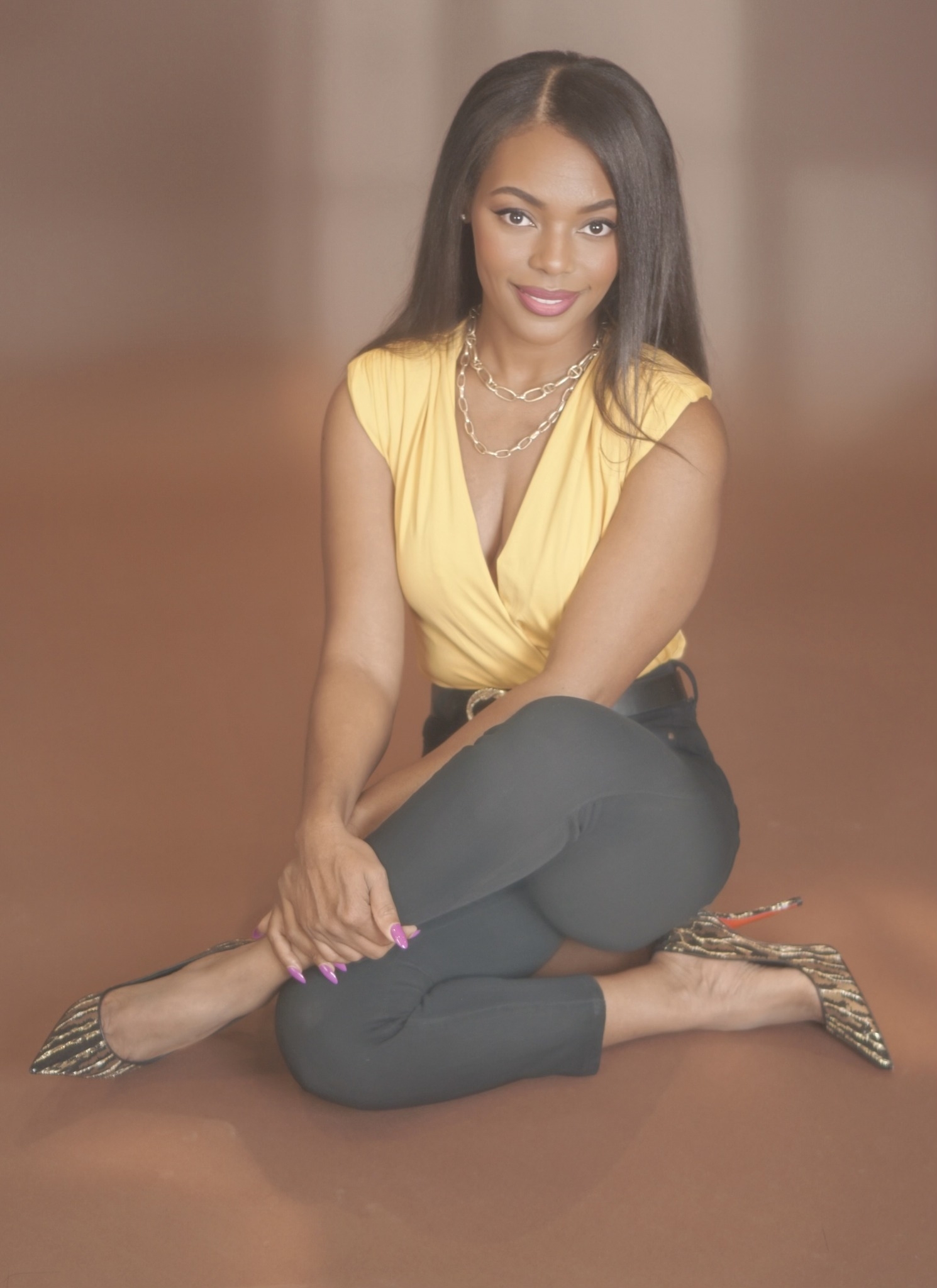 Dr. Nichelle Chandler headshot, three-quarter view